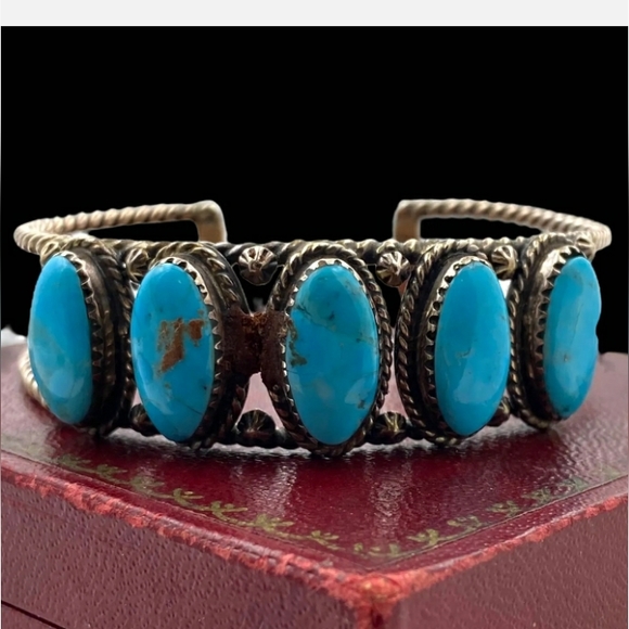 Vintage Sterling 925 turquoise cuff bracelet